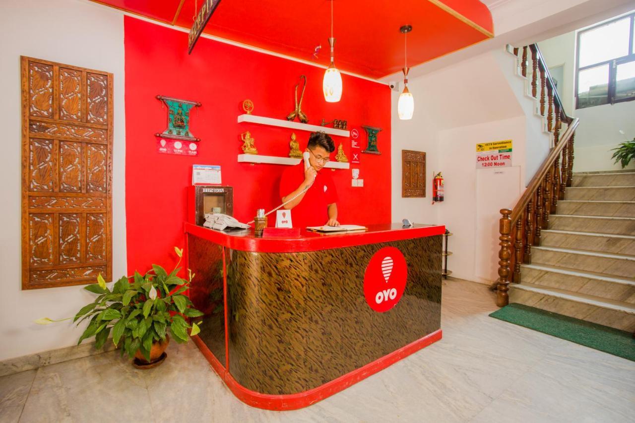 Oyo 166 Kathmandu Tourist Home エクステリア 写真