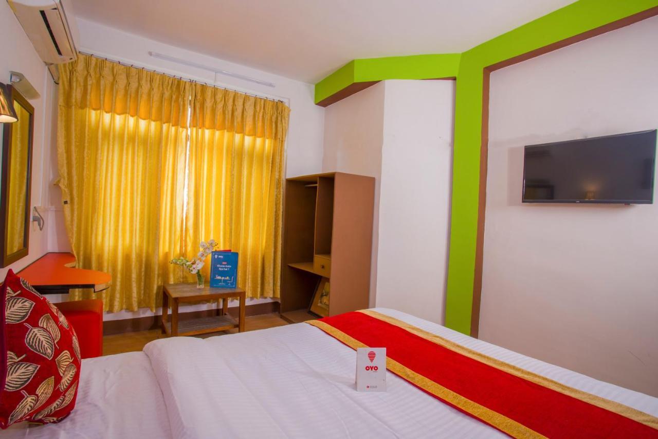 Oyo 166 Kathmandu Tourist Home エクステリア 写真