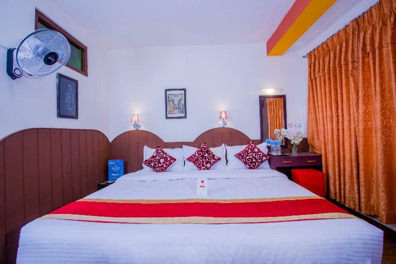 Oyo 166 Kathmandu Tourist Home エクステリア 写真
